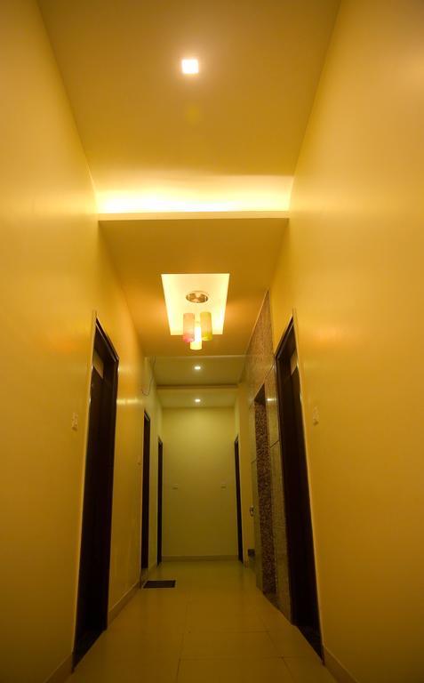 Hotel Rivera Palace Varanasi Eksteriør bilde
